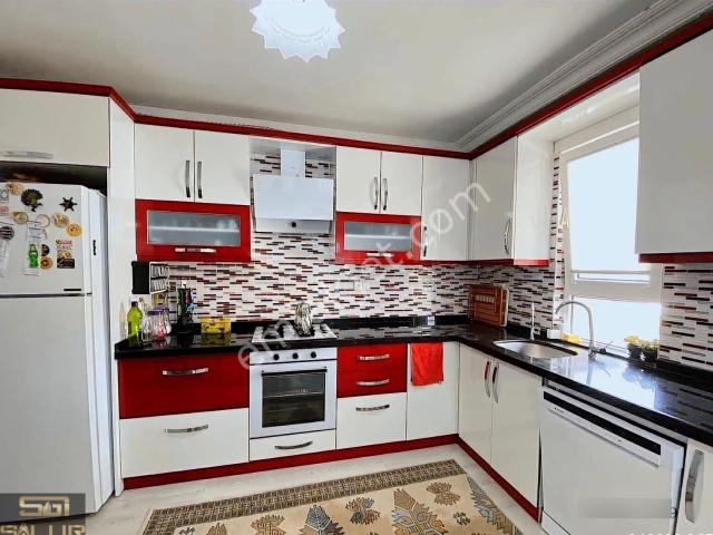 Salur Gayrimenkulden Satılık 3+1 Daire Tramvayın Altında