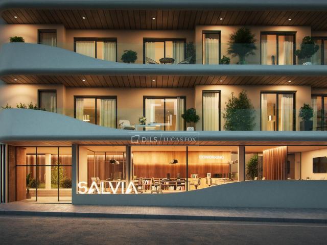 Este moderno piso de tres habitaciones se encuentra en una e. 93m² San pedro alcántara