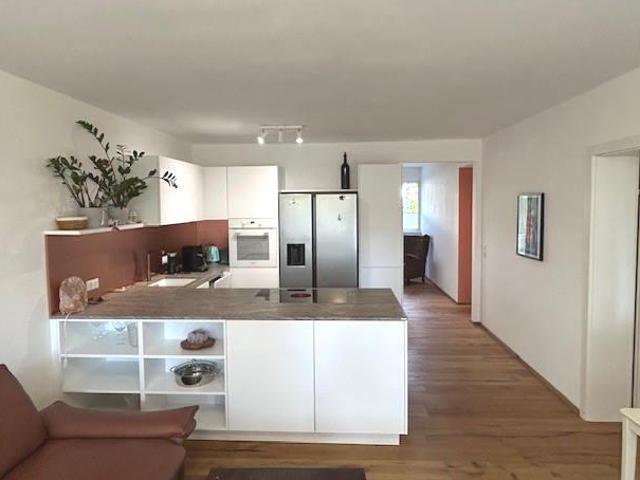 Salzburg Aigen: exklusive 4 Zimmer Gartenwohnung, 84 qm Wohnfläche, 2 Terrassen, beste, sonnige Ruhelage, Stellplatz, großes Kellerabteil