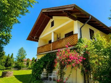 Salzburg Gneis: Traumhaftes Einfamilienhaus am Grünland