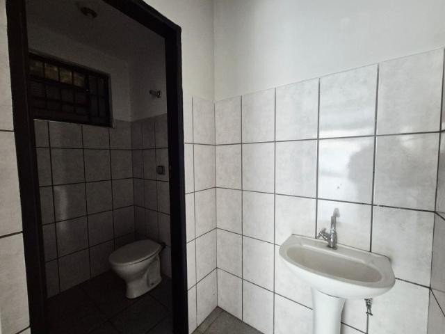 Salão em Jardim Ipê I, Mogi Guaçu/SP de 40m² para locação R$ 1.690,00/mes