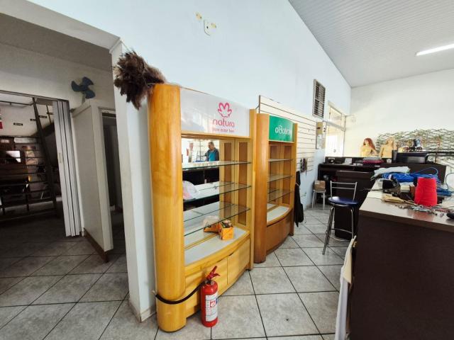 Salão em Jardim Ipê II, Mogi Guaçu/SP de 200m² para locação R$ 3.390,00/mes