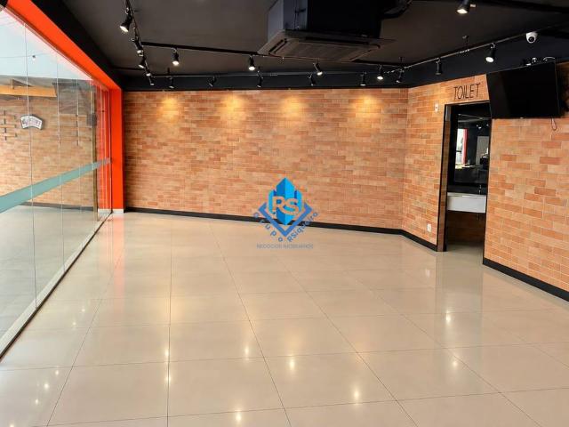 Salão em Rudge Ramos, São Bernardo do Campo/SP de 243m² para locação R$ 7.800,00/mes