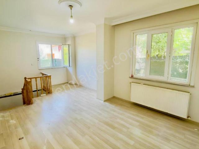 Salıpazarı Ve Jakamene Yakın Butik Sitede 2+1 Ters Dubleks