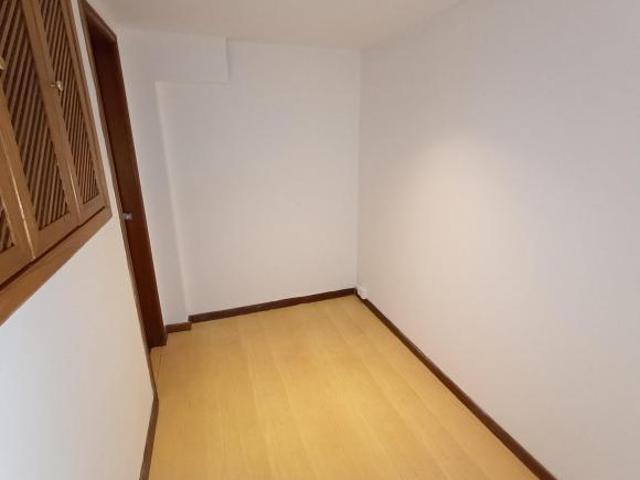 Sala na Venâncio Aires com mezanino e 2 banheiros