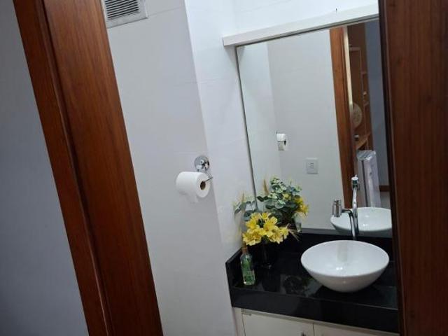 Sala com 41,14 me com uma vaga escriturada e coberta