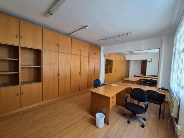 Sala com 50,70m² que pode ser transformada em apto
