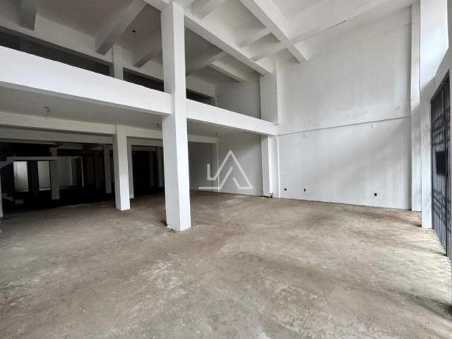 SALA COMERCIAL | TERREA NO CENTRO DE PASSO FUNDO | PROXIMO DO POSTO TRADIÇÃO | AMPLO MOVIMENTO |