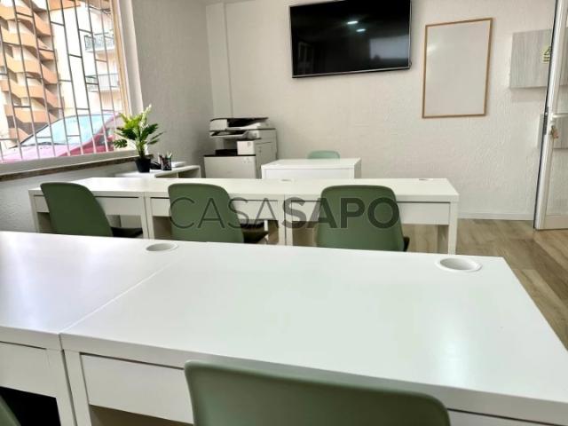 Sala para alugar no Seixal