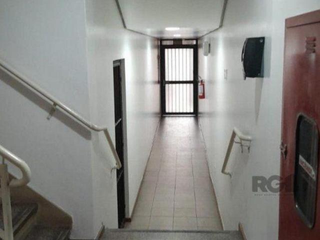Sala térrea,com 78 m2 de pátio,com 200,98m2,na Lima e Silva