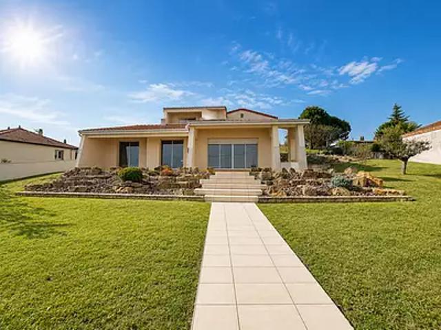 Salaise sur Sanne 38150 Achat / Vente maison 5 pièces t5 au dernier étage