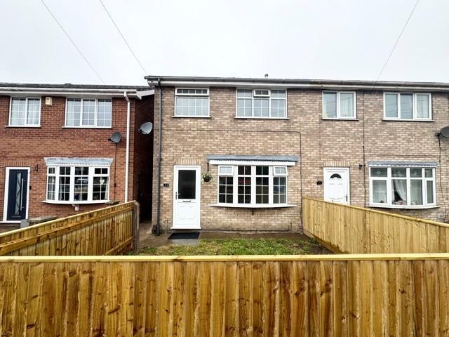 Salamander Close, Grimsby, DN31 3 bed end of terrace house to rent £650 pcm £150 pw