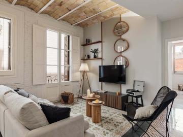 Salar 2 bedrooms in Gràcia