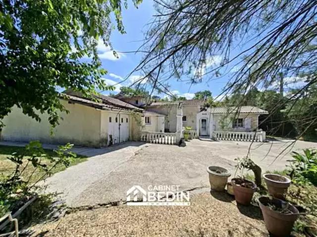 Salaunes 33160 Achat / Vente maison 9 pièces t9 au dernier étage piscine