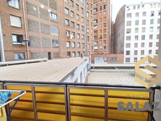 SALAZAR ALQUILA APARTAMENTO EN SABINO ARANA