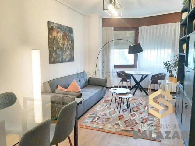 SALAZAR ALQUILA APARTAMENTO EN PUENTE DEUSTO