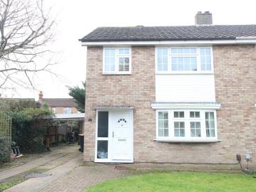 Salcombe Close, Bedford, MK40 3BA 4 bed semi detached house to rent £1,900 pcm £438 pw