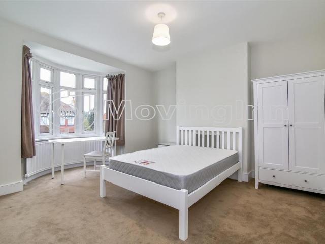 Salcott Road, Croydon, CR0 House share to rent £850 pcm £196 pw