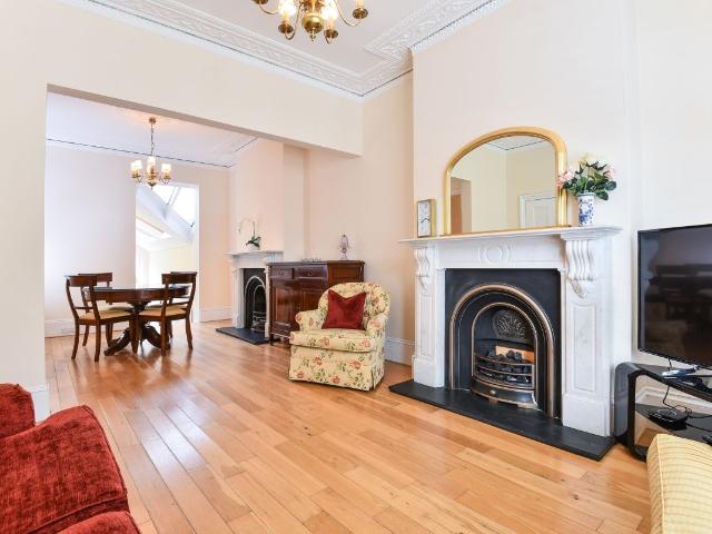 Salcott Road, Battersea, London SW11, 4 bed detached house to rent, £5,250 pcm | PrimeLocation