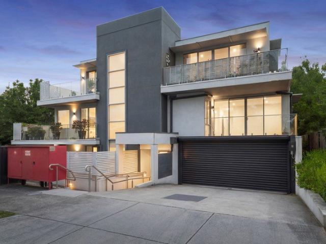 Executive excellence on the edge of Boronia Village