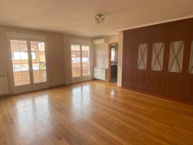 Sale House Zaragoza
