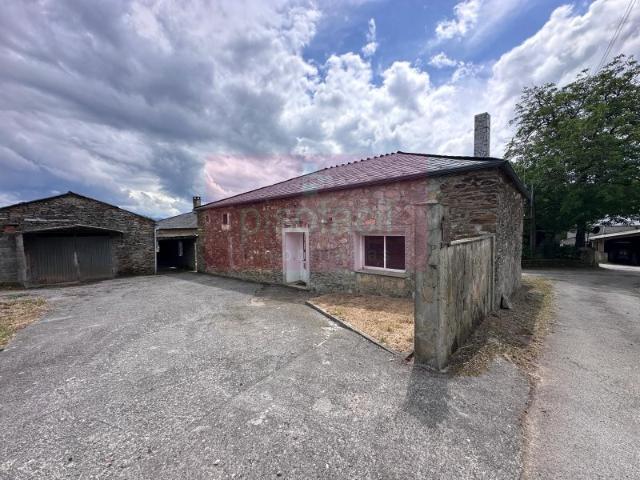 Sale Village house Baralla