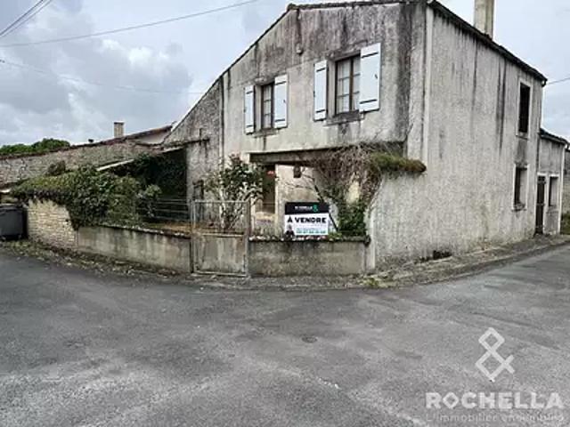 Saleignes 17510 Achat / Vente maison 5 pièces t5 parking