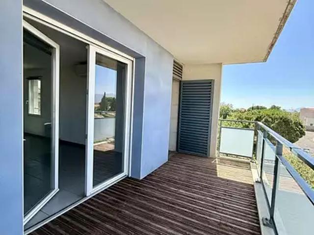 Saleilles 66280 Achat / Vente appartement 3 pièces t3 au dernier étage parking