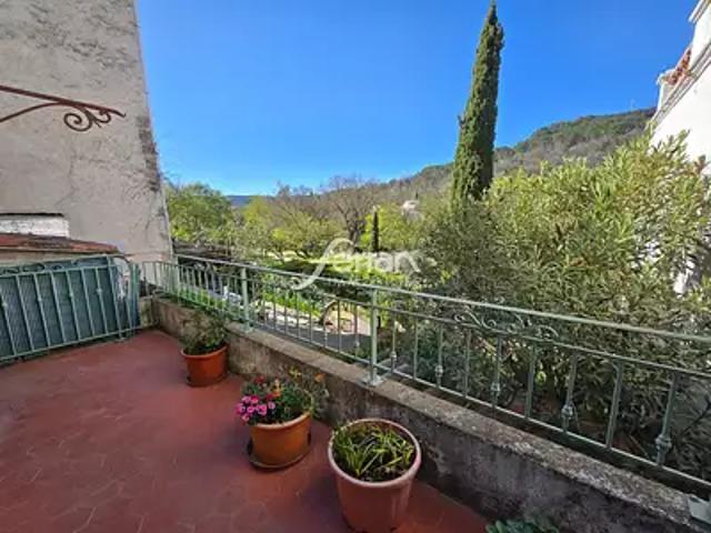 Salernes 83690 Achat / Vente appartement 2 pièces t2 terrasse