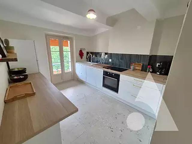 Salernes 83690 Achat / Vente appartement 3 pièces t3 au dernier étage