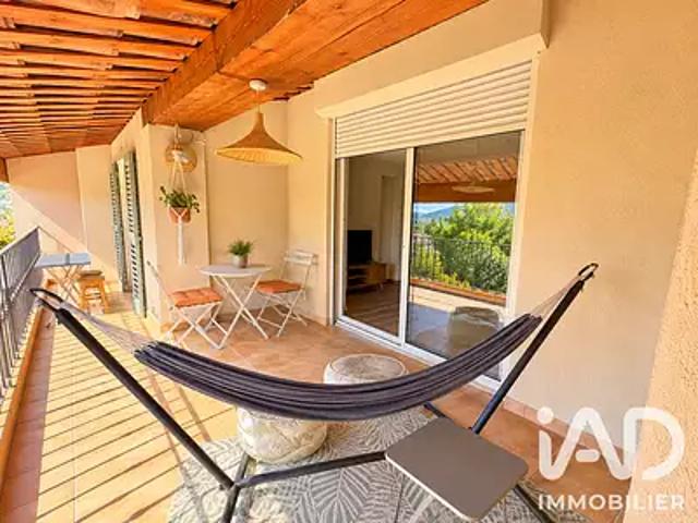 Salernes 83690 Achat / Vente appartement 3 pièces t3 au dernier étage
