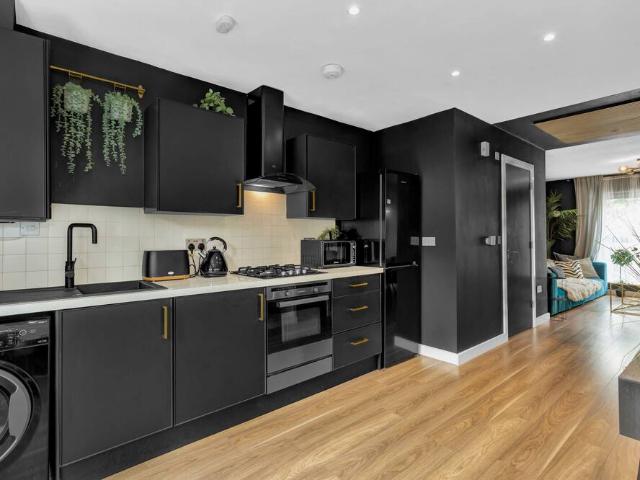 Salford, M5 3LJ, United Kingdom | 3 bed townhouse for rent #136145768 | Rentberry