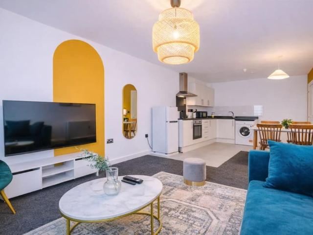 Salford, M5 3NS, United Kingdom | 2 bed apartment for rent #165082054 | Rentberry