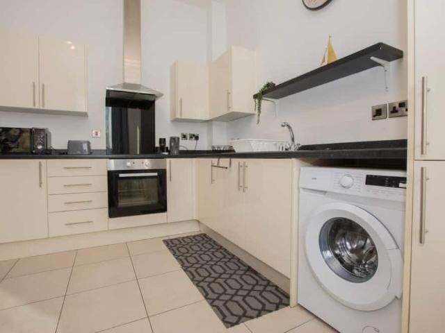 Salford, M5 3NR, United Kingdom | 2 bed apartment for rent #172265908 | Rentberry