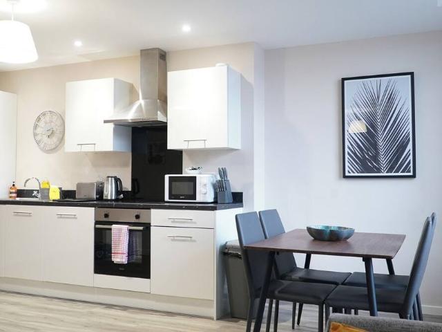 Salford, M5 3QR, United Kingdom | 2 bed apartment for rent #147465405 | Rentberry