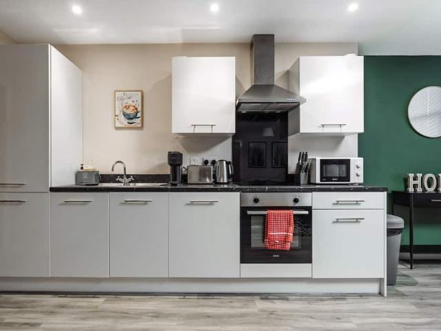 Salford, M5 3QR, United Kingdom | 2 bed apartment for rent #166240185 | Rentberry