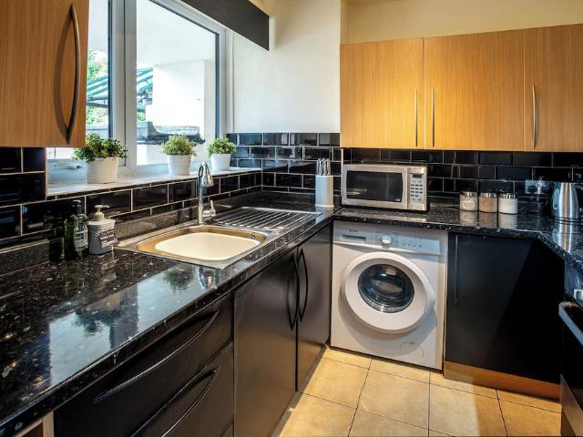 Salford, M5 4TG, United Kingdom | 2 bed apartment for rent #168059962 | Rentberry