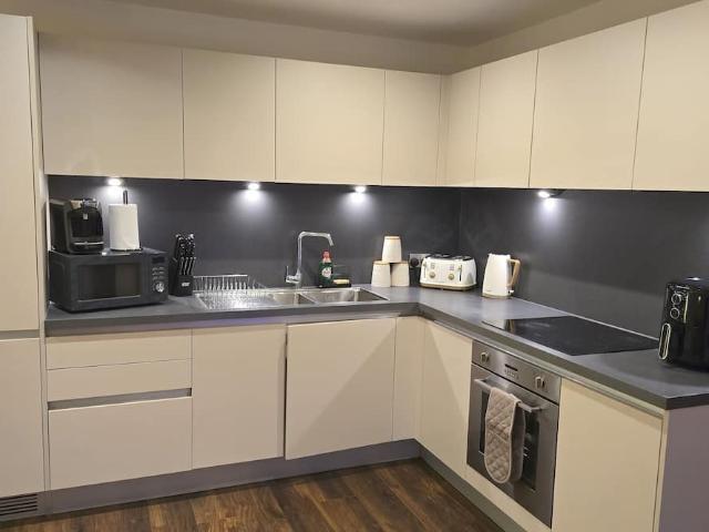 Salford, M5 4XT, United Kingdom | 2 bed apartment for rent #152281731 | Rentberry