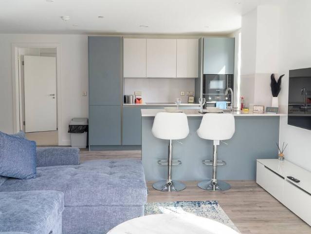 Salford, M5 4DF, United Kingdom | 2 bed apartment for rent #165034492 | Rentberry
