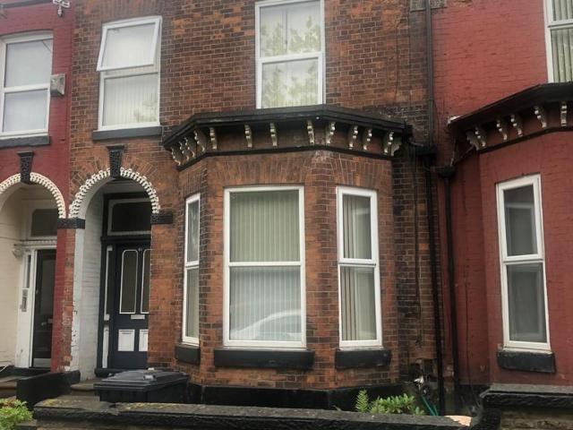 salford M6 Retirement property to rent £600 pcm £138 pw