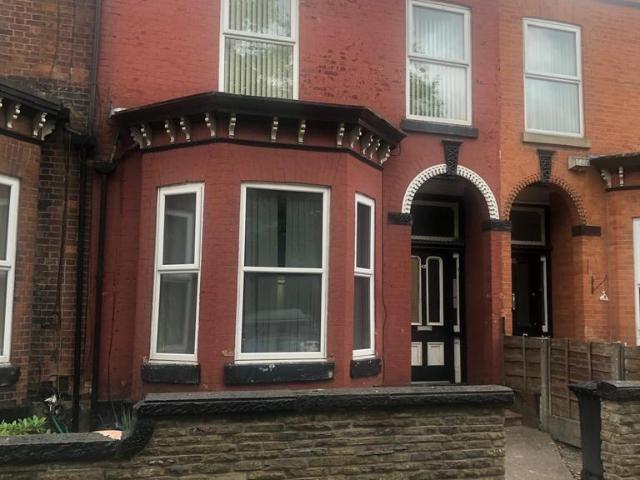 salford M6 Retirement property to rent £650 pcm £150 pw