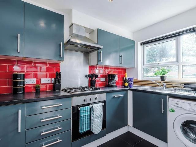 Salford, M7 1NX, United Kingdom | 3 bed house for rent #170779778 | Rentberry