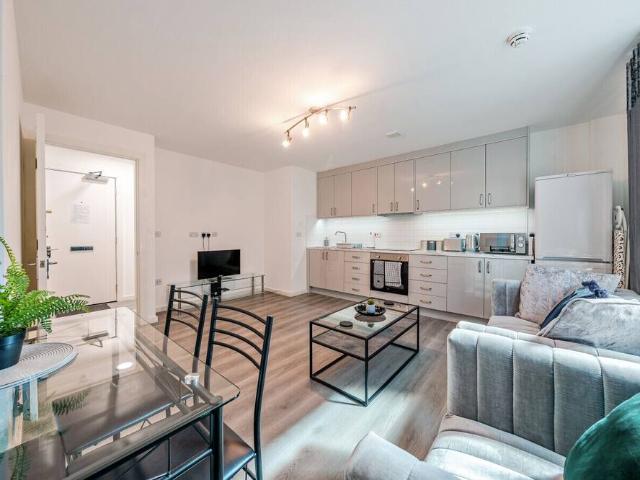 Salford, M3 6BF, United Kingdom | 2 bed apartment for rent #166229290 | Rentberry