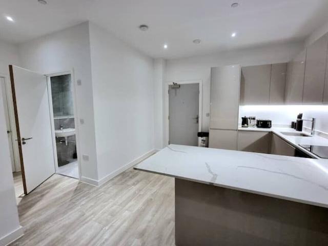 Salford, M3 7DQ, United Kingdom | 2 bed apartment for rent #97888700 | Rentberry