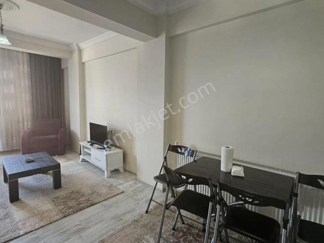 Salihli Mithatpaşa Mahallesinde Eşyalı Kiralık 1+1 Daire