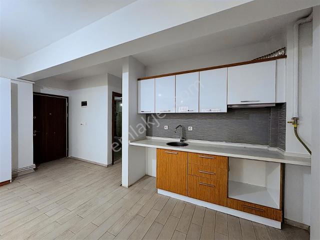 Salihli Mithatpaşa'da Kiralık Doğalgazlı 2+1 Daire