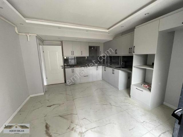Salihli Namıkkemal Mahallesinde Satılık 3+1 Daire