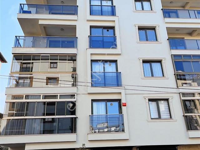 Salihli Şehitler Mahallesinde 3.kat Otoparklı Sıfır 3+1 Daire