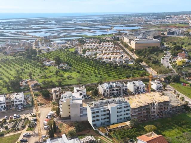 Salinas Residence—Elegância, Eficiência e Vista Mar no Coraç. 72m² Tavira Santa Maria