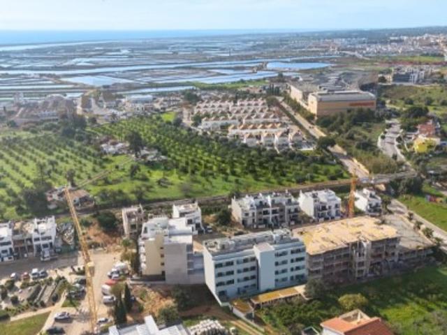 Salinas ResidenceElegância, Eficiência e Vista Mar no Coração de Tavira